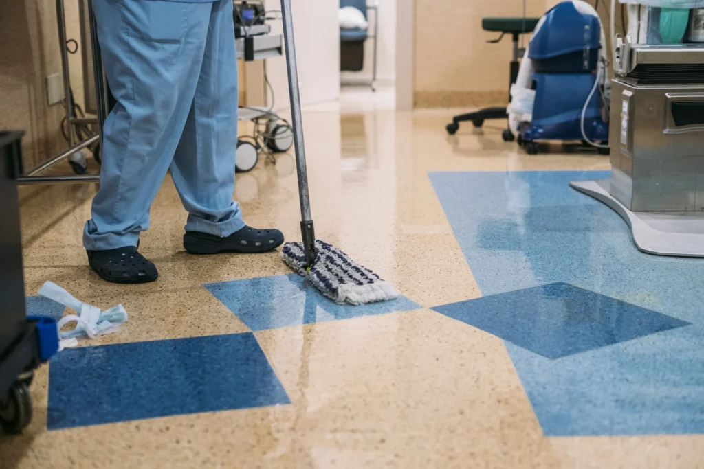 healthcare cleaning companies